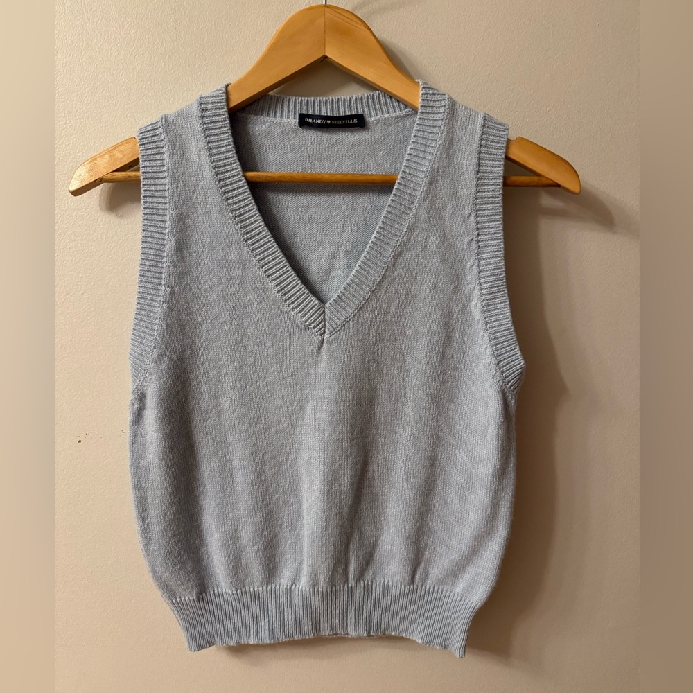 Light blue crop vest brand new no tags